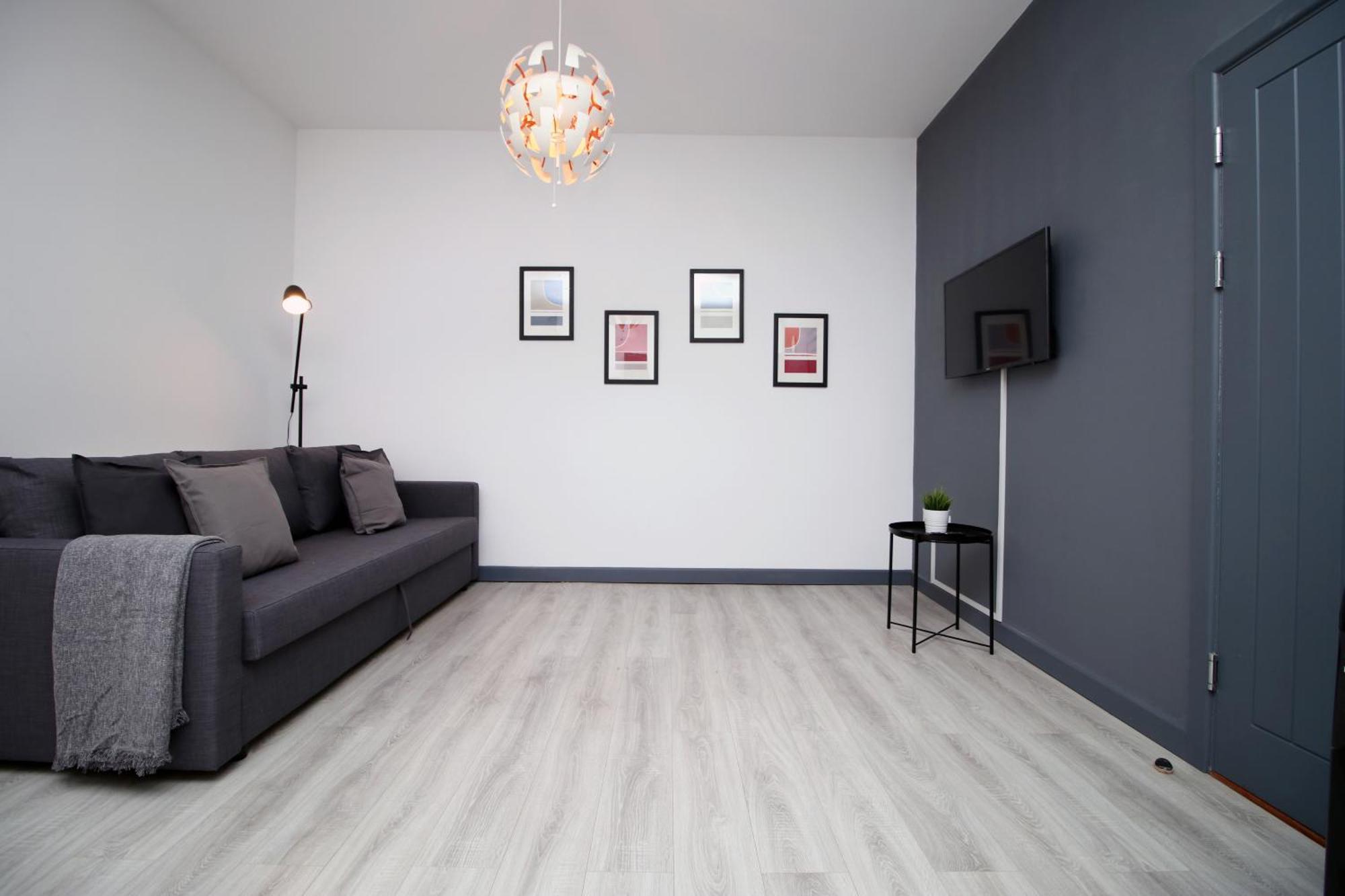 Fully Equipped Kitchen, Parking, City Centre Swansea Exterior photo