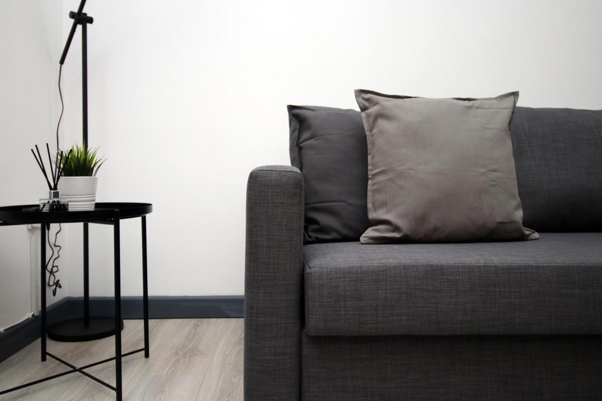 Fully Equipped Kitchen, Parking, City Centre Swansea Exterior photo