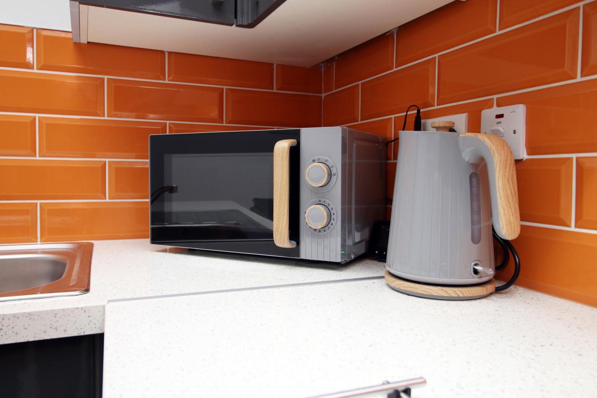 Fully Equipped Kitchen, Parking, City Centre Swansea Exterior photo
